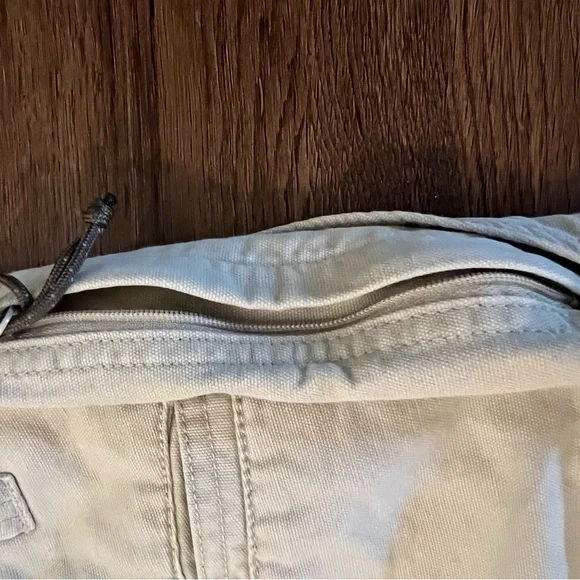 Columbia Men’s Khaki Shorts Size 36 - Picture 6 of 8